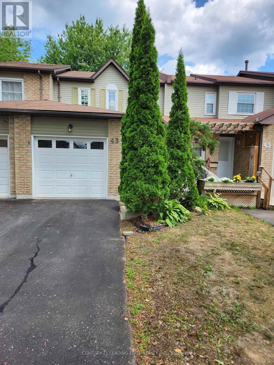 43 Poolton Crescent, Clarington, Ontario  L1E 2H5 - Photo 3 - E12316190