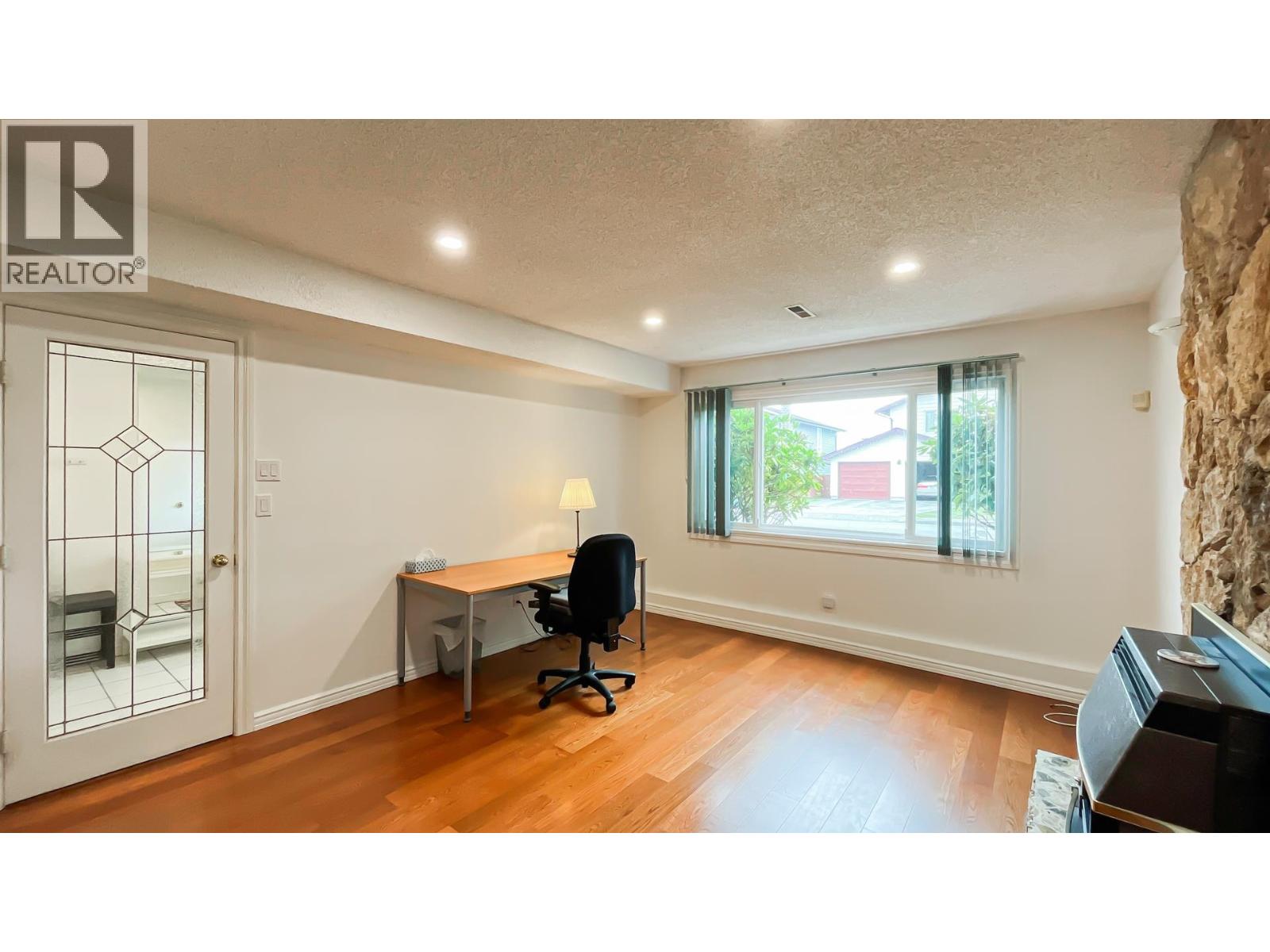 10531 Hollybank Drive, Richmond, British Columbia  V7E 4S4 - Photo 4 - R3048306