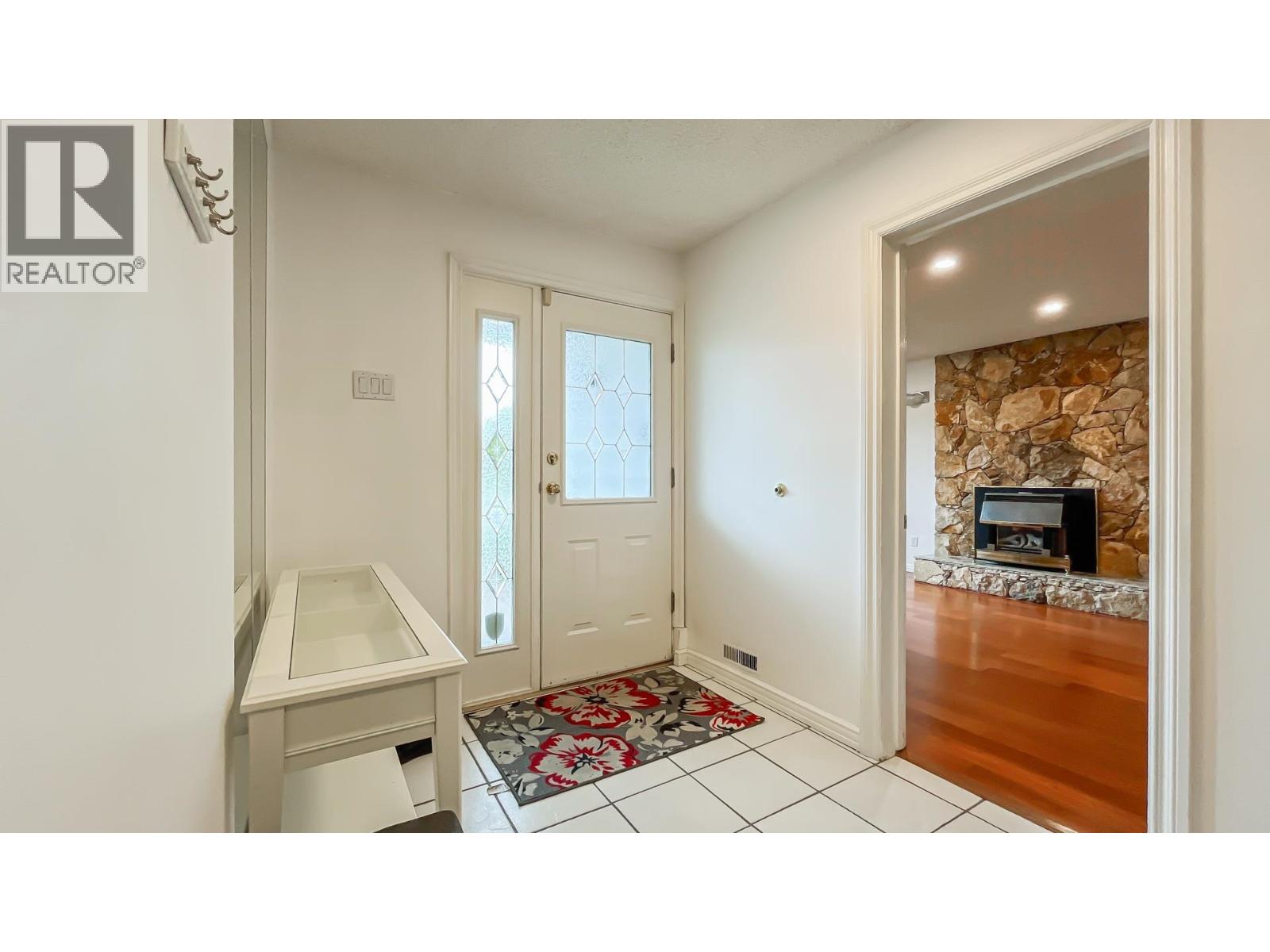 10531 Hollybank Drive, Richmond, British Columbia  V7E 4S4 - Photo 3 - R3048306