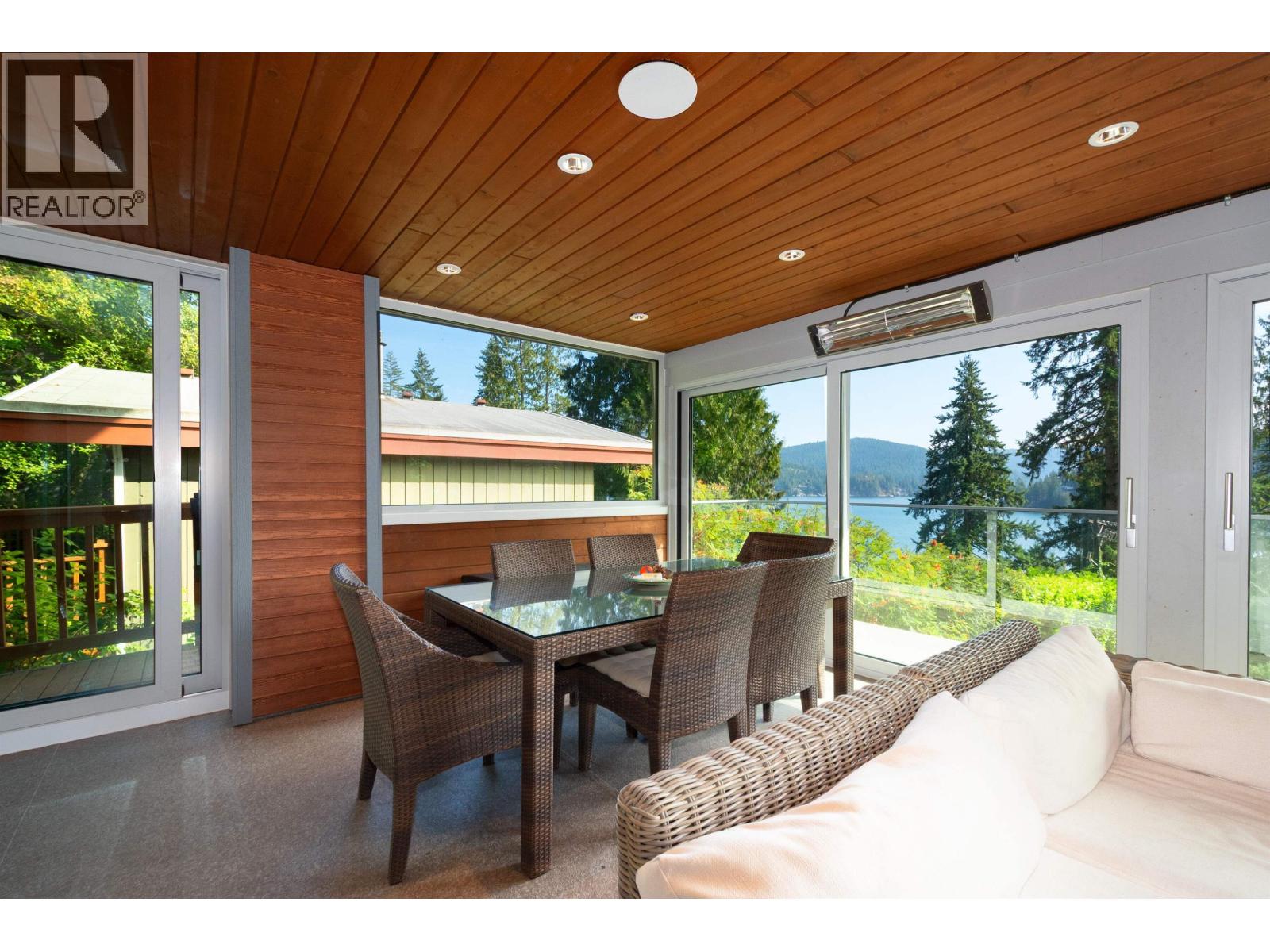 2867 Panorama Drive, North Vancouver, British Columbia  V7G 1V7 - Photo 26 - R3048123
