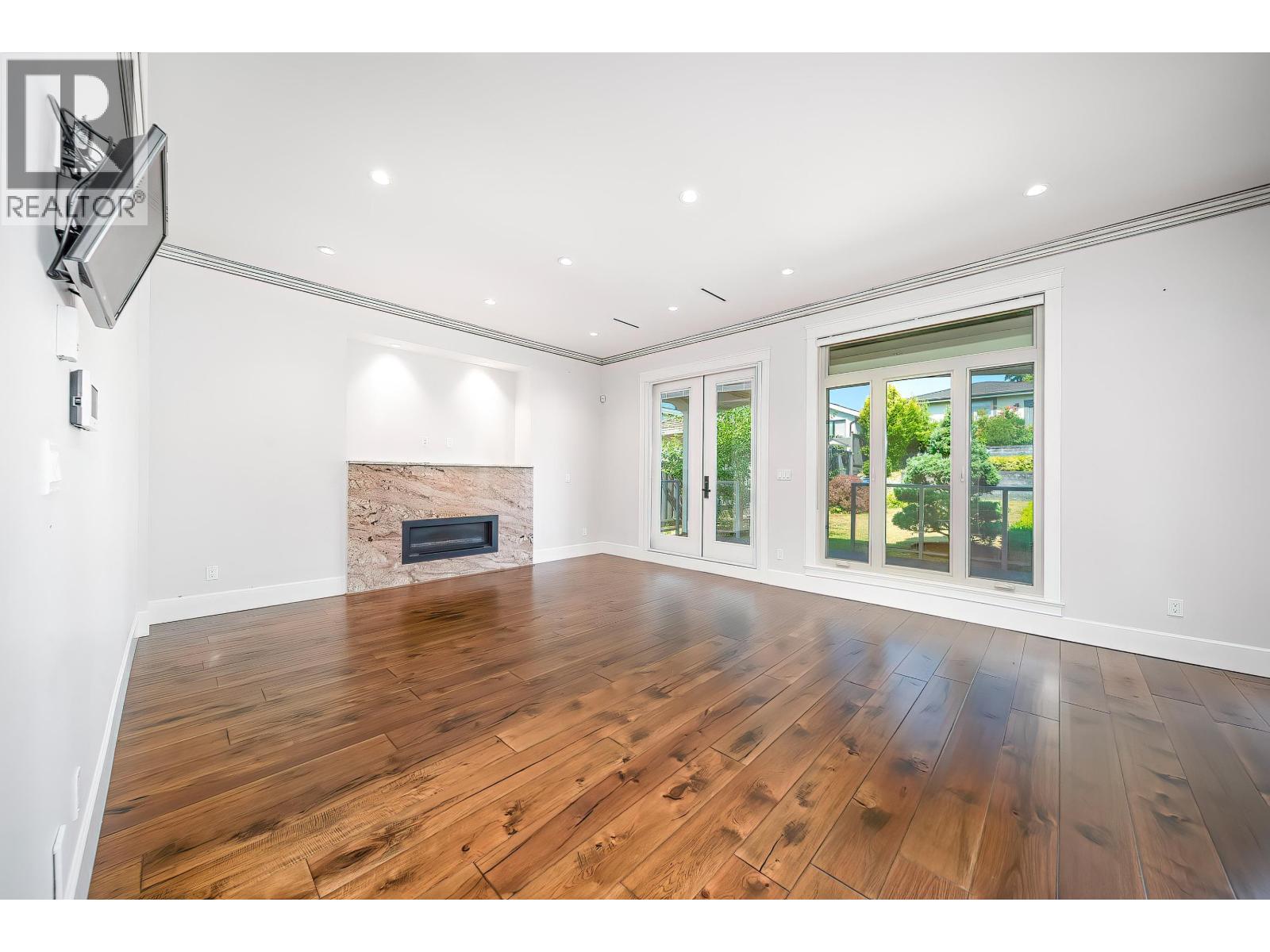 7525 13th Avenue, Burnaby, British Columbia  V3N 2E3 - Photo 16 - R3048568