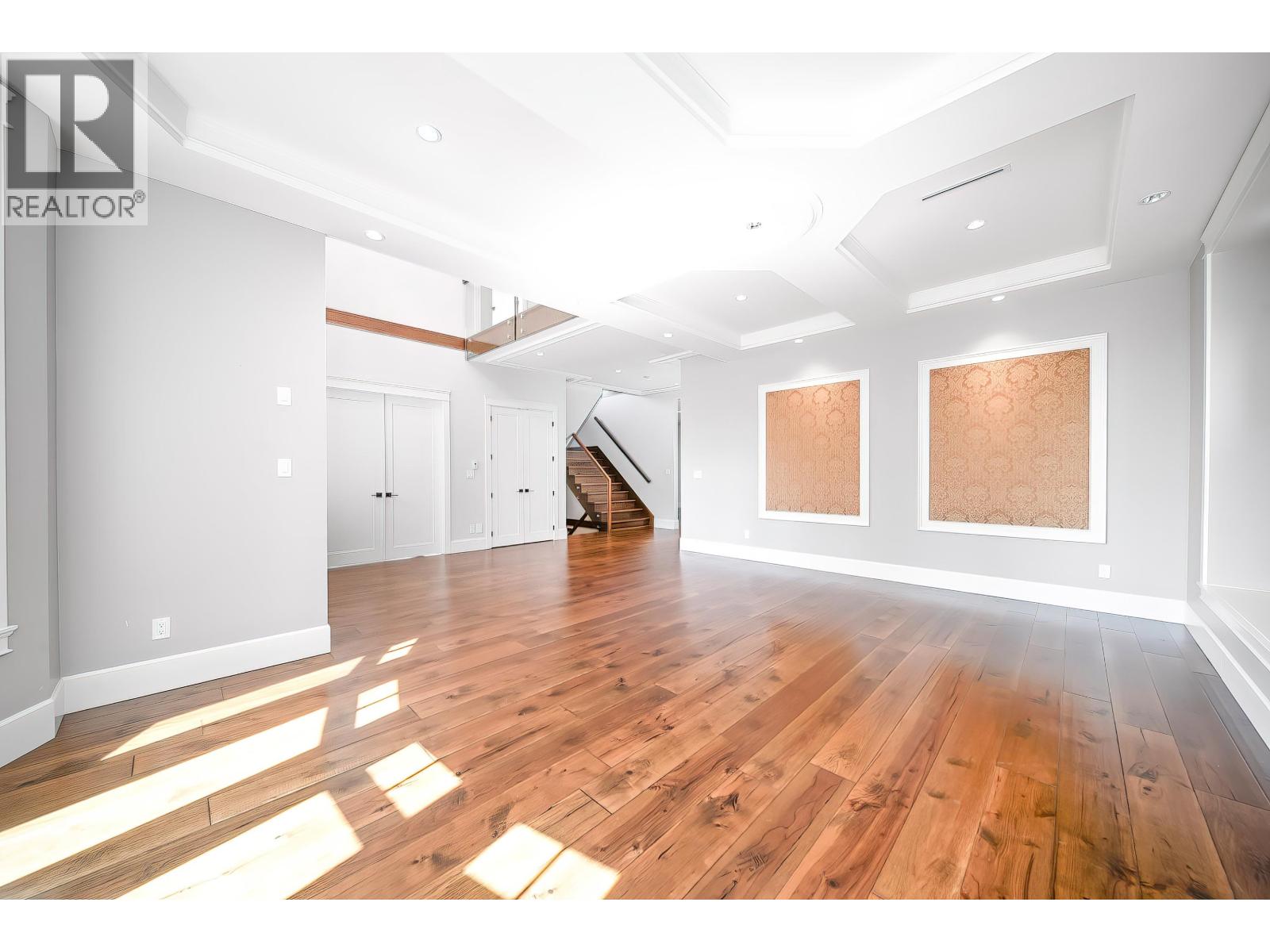7525 13th Avenue, Burnaby, British Columbia  V3N 2E3 - Photo 6 - R3048568