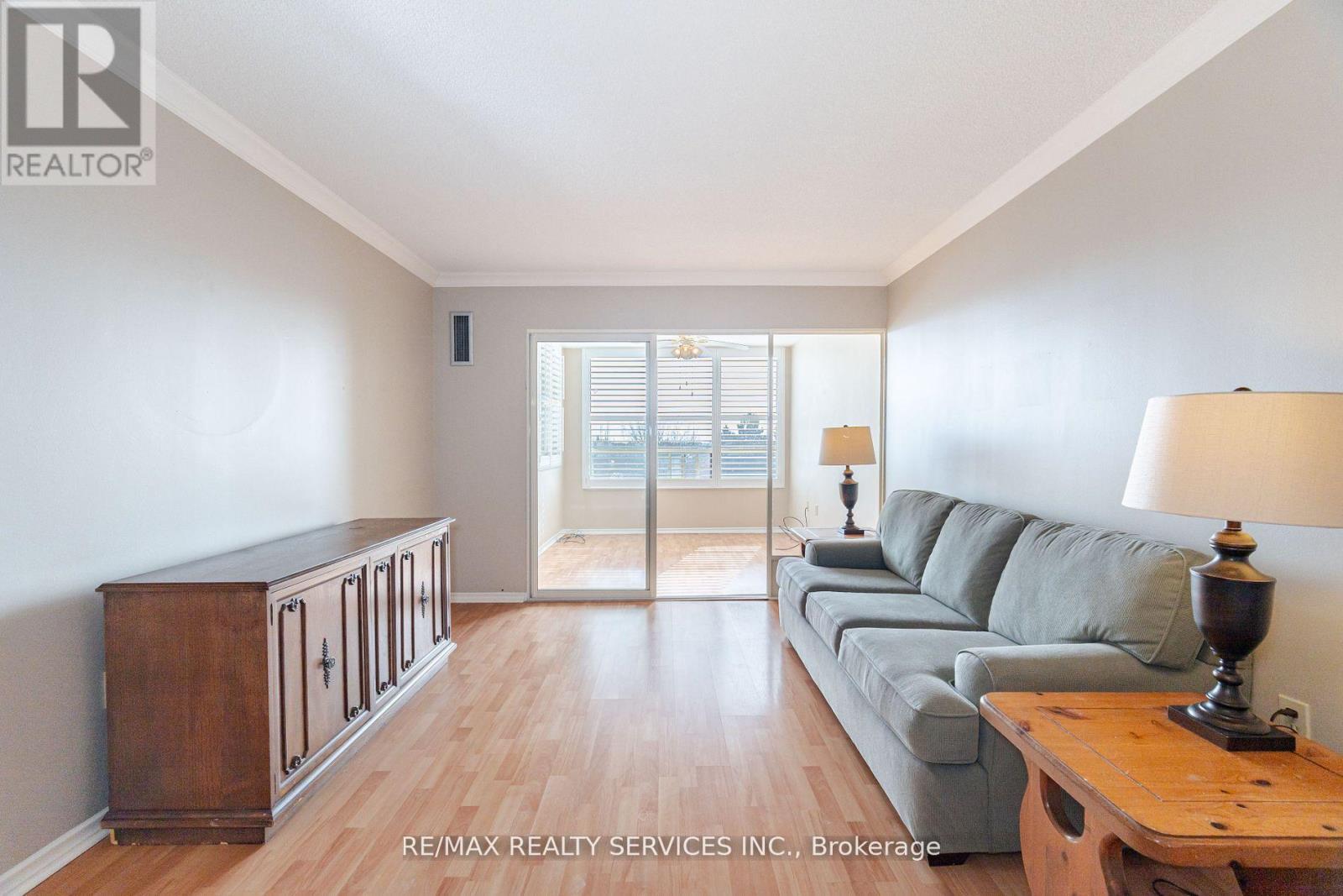 411 - 20 Cherrytree Drive, Brampton, Ontario  L6Y 3V1 - Photo 10 - W12407953