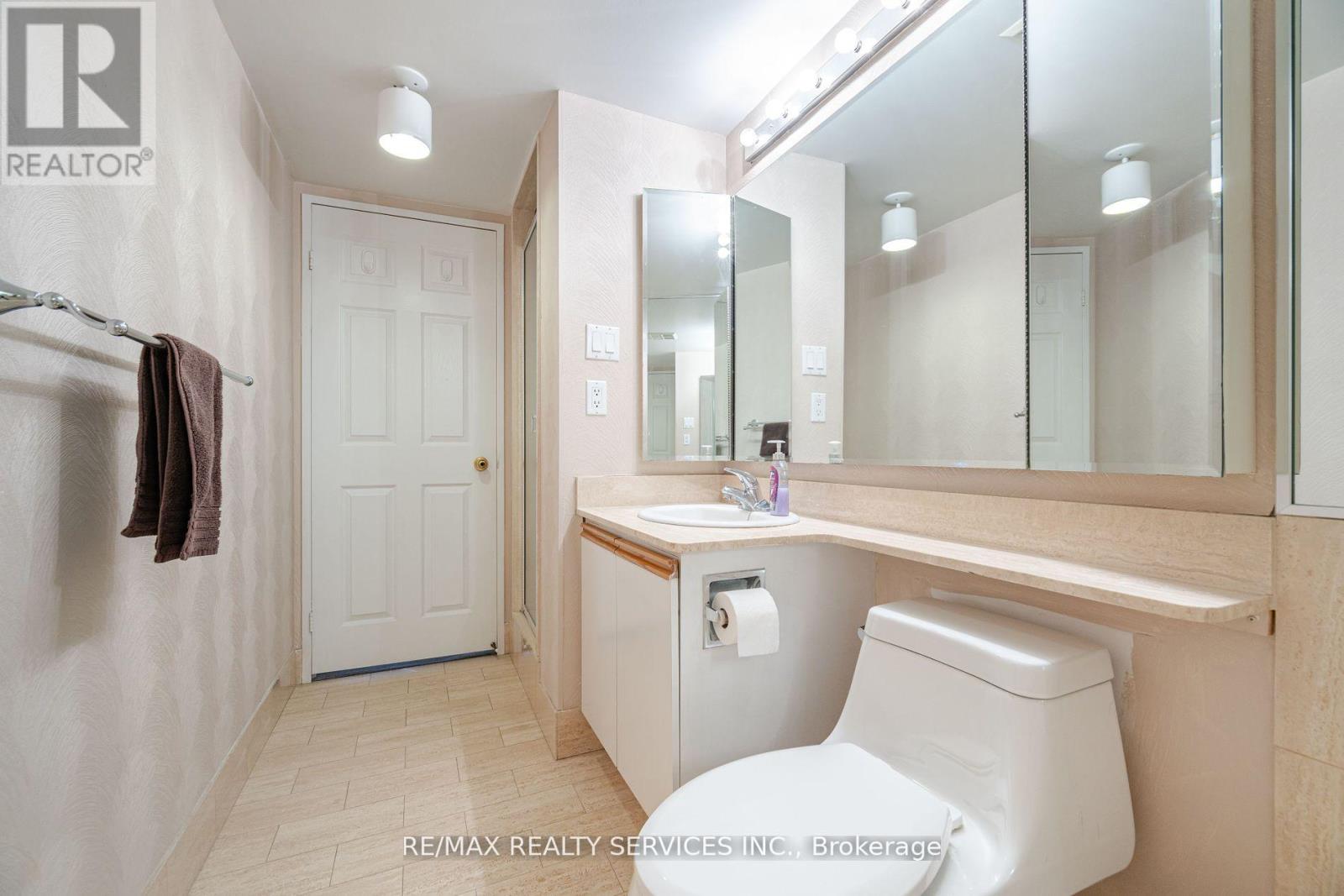 411 - 20 Cherrytree Drive, Brampton, Ontario  L6Y 3V1 - Photo 26 - W12407953