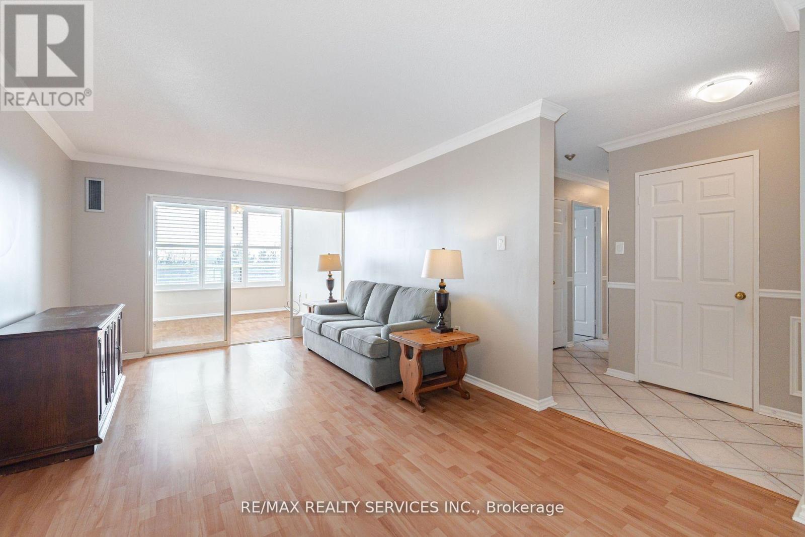 411 - 20 Cherrytree Drive, Brampton, Ontario  L6Y 3V1 - Photo 9 - W12407953