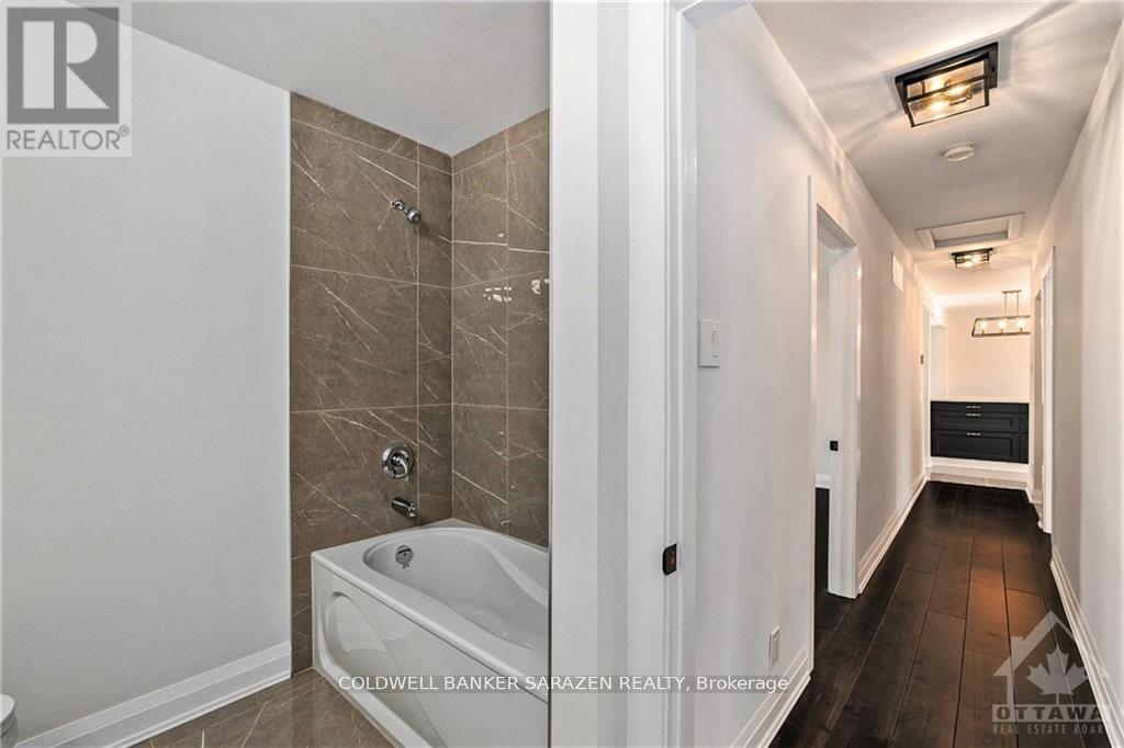 16 Turtleback Way, Ottawa, Ontario  K2S 1P6 - Photo 14 - X12407991