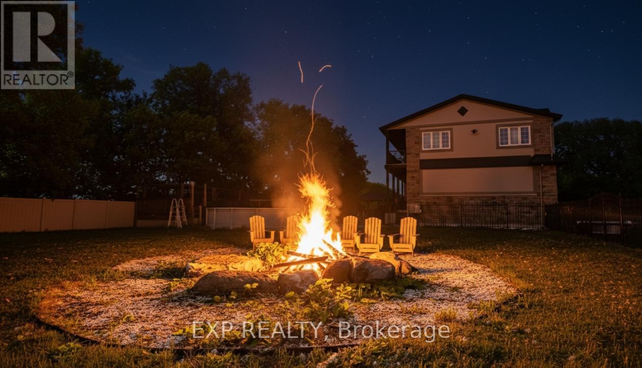 2754 Eagleson Road, Ottawa, Ontario  K2S 1B8 - Photo 3 - X12408005