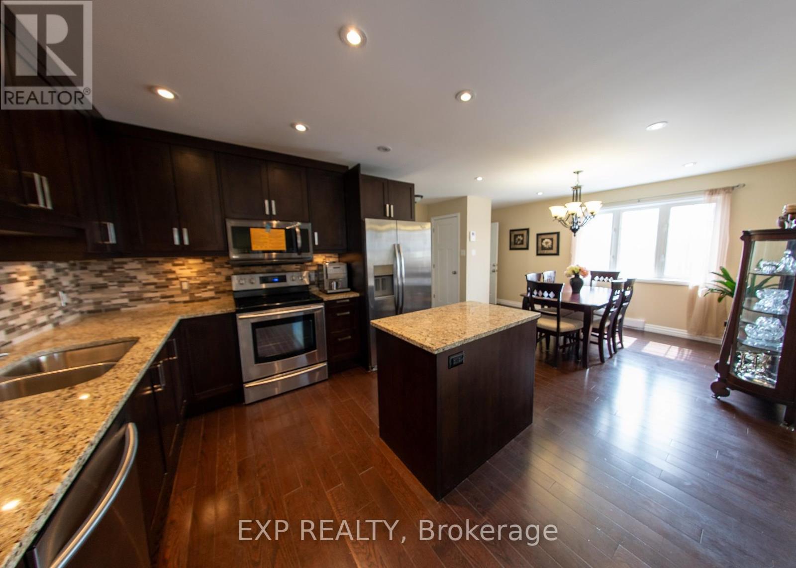 2754 Eagleson Road, Ottawa, Ontario  K2S 1B8 - Photo 30 - X12408005