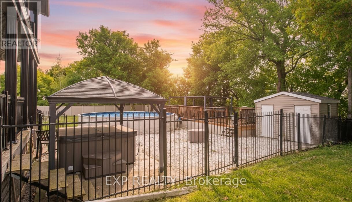 2754 Eagleson Road, Ottawa, Ontario  K2S 1B8 - Photo 4 - X12408005