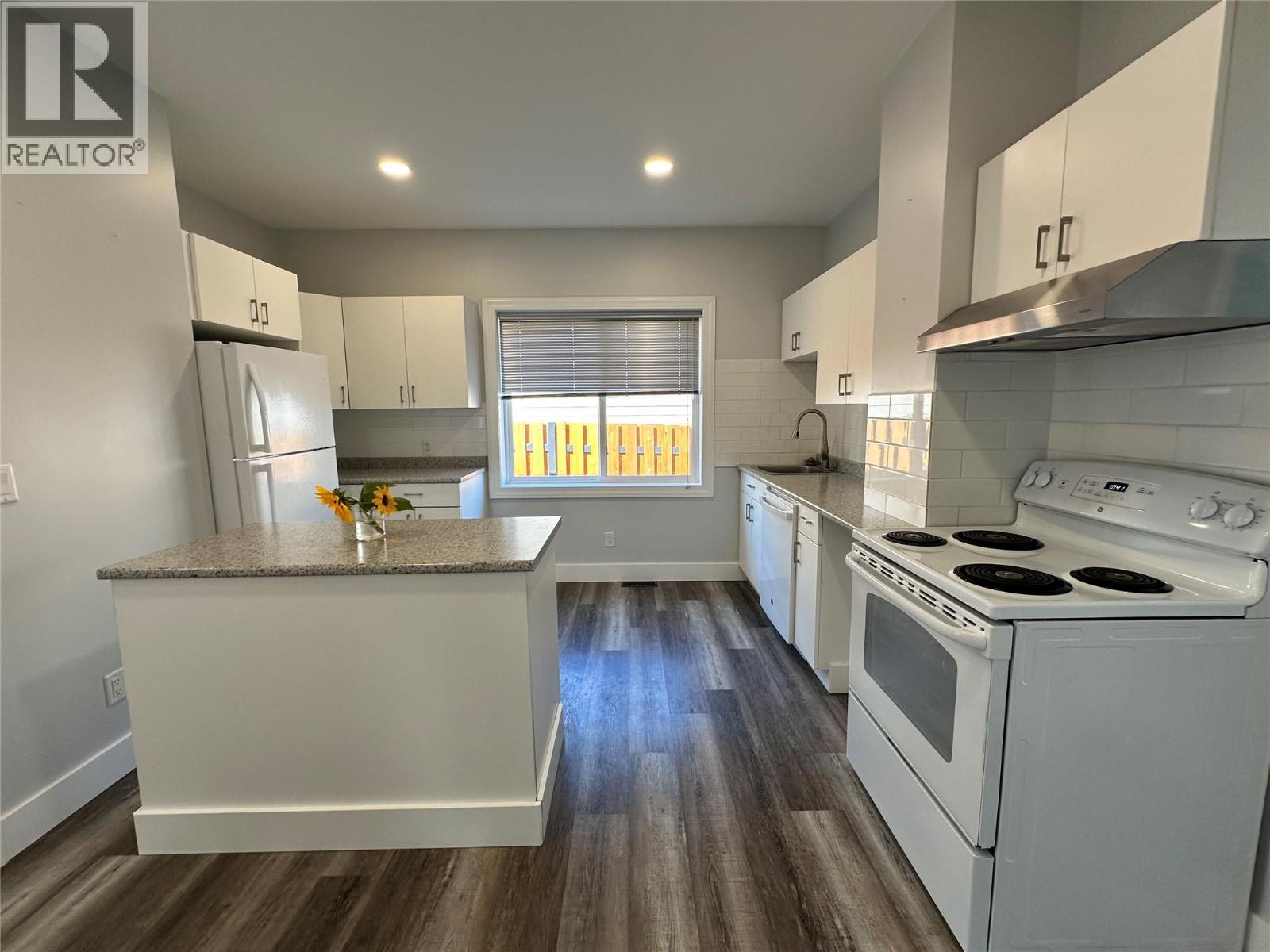 1834 Fifth Avenue, Trail, British Columbia  V1R 1V2 - Photo 8 - 10363144