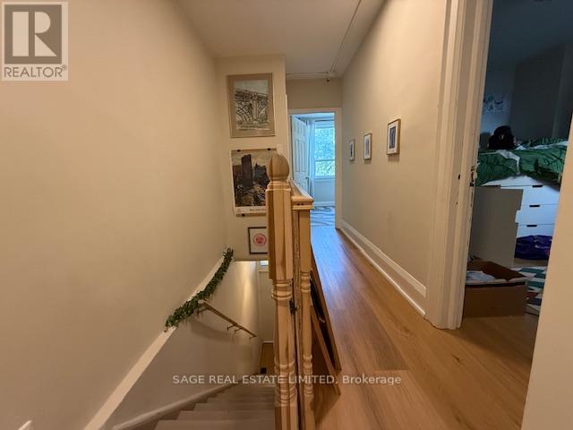 Upper - 633 St Clair Avenue W, Toronto, Ontario  M6G 2Y2 - Photo 16 - C12400906