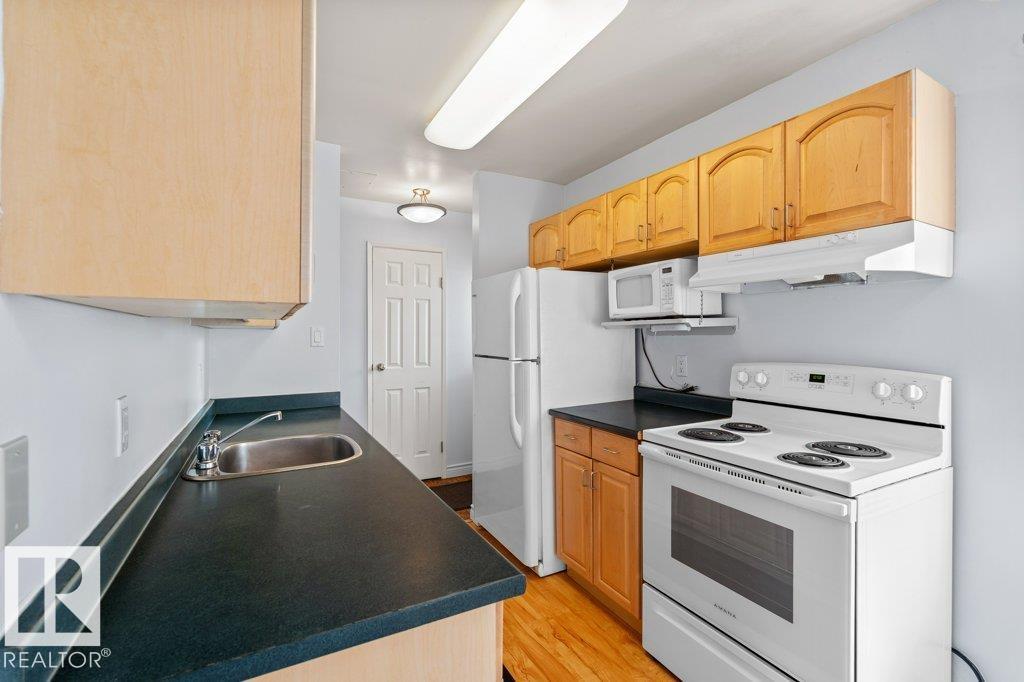 122 Primrose Gardens Gd Nw, Edmonton, Alberta  T5T 0R1 - Photo 7 - E4458043