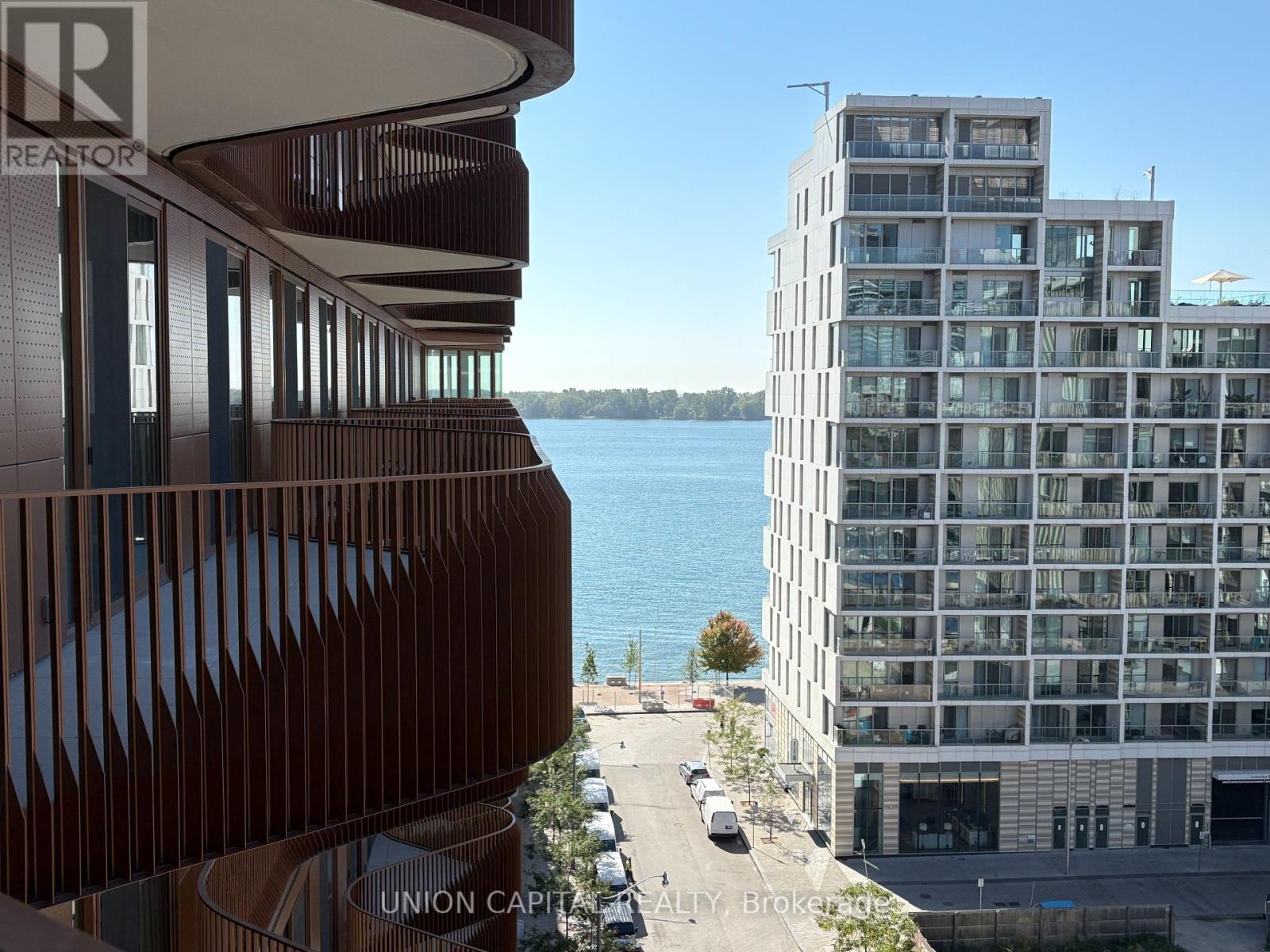 928 - 155 Merchant's Wharf, Toronto, Ontario  M5A 0Y4 - Photo 2 - C12407975