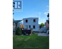Upper - 13 Pinegrove Avenue, Toronto (Birchcliffe-Cliffside), Ca