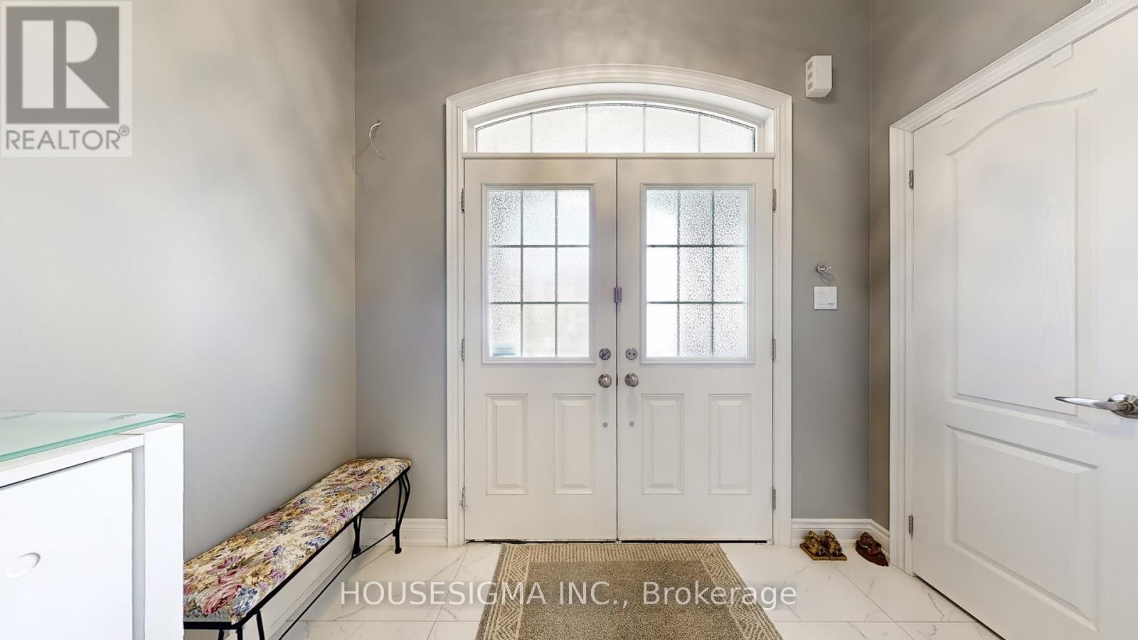 25 Deer Pass Road, East Gwillimbury, Ontario  L9N 0L6 - Photo 21 - N12407988