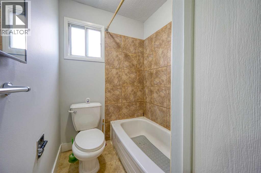 120 Templeridge Close Ne, Calgary, Alberta  T1Y 4E2 - Photo 12 - A2257559