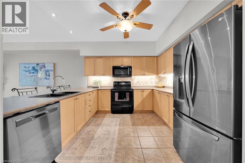 81 Valridge Drive Unit# 36, Ancaster, Ontario  L9G 5B6 - Photo 10 - 40770278