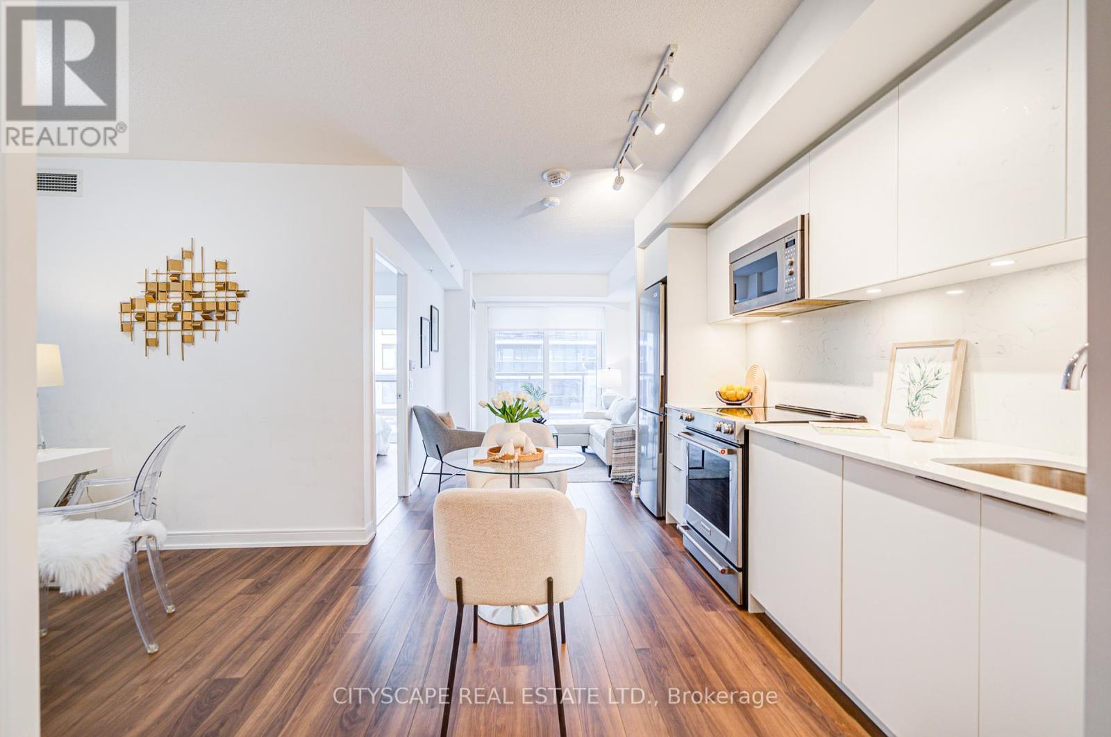 1805 - 30 SAMUEL WOOD WAY, Toronto, Ontario