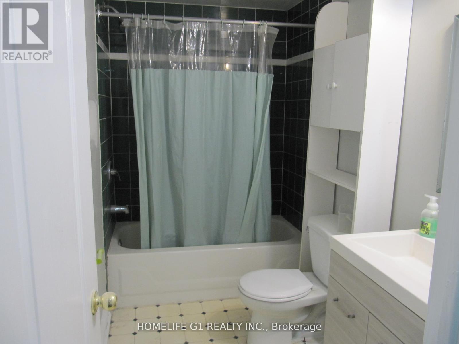 Basement - 57 Bromley Crescent, Brampton, Ontario  L6T 1Z2 - Photo 2 - W12408008