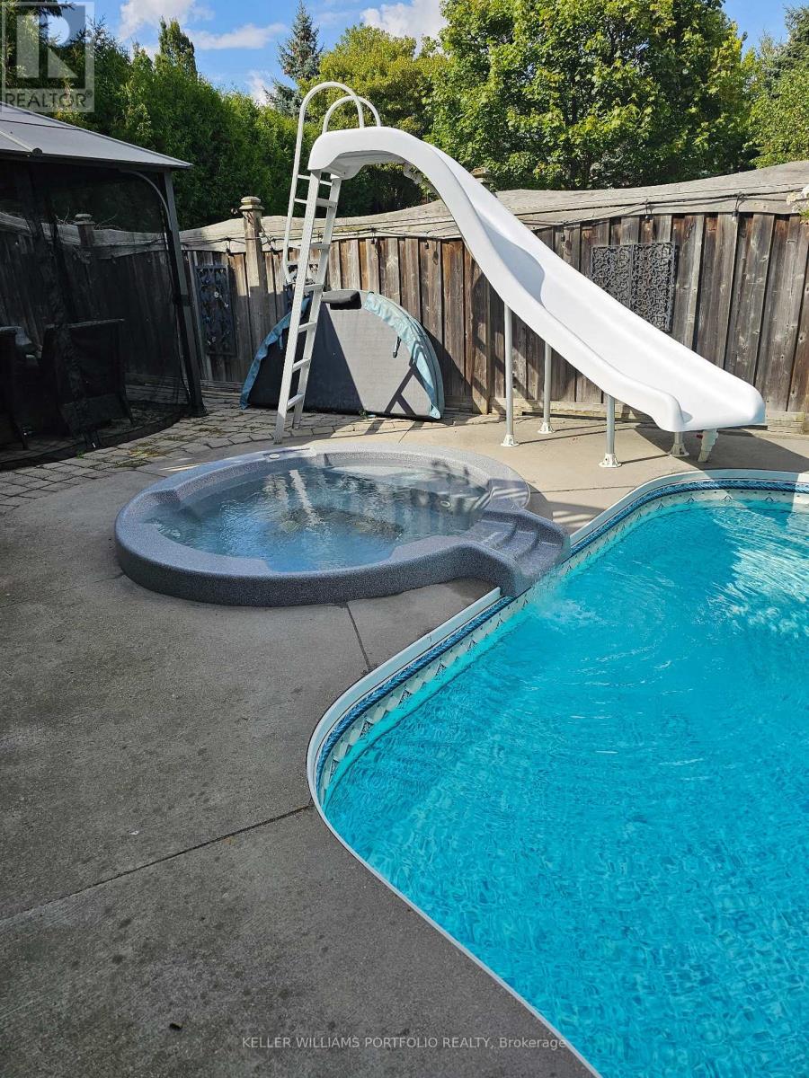 8 Vista View Court, Caledon, Ontario  L7C 1E1 - Photo 42 - W12355140