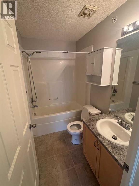 8312, 70 Panamount Drive Nw, Calgary, Alberta  T3K 6G7 - Photo 14 - A2257724