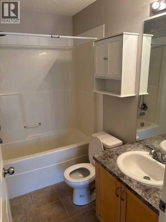 8312, 70 Panamount Drive Nw, Calgary, Alberta  T3K 6G7 - Photo 15 - A2257724