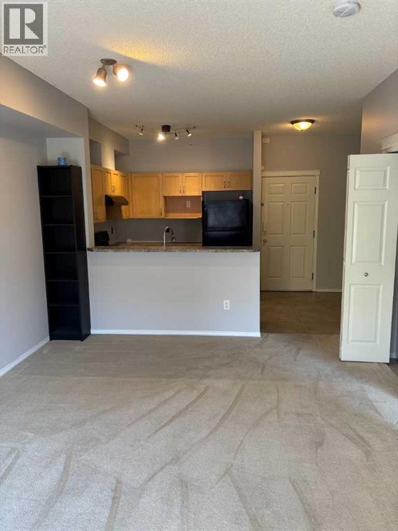 8312, 70 Panamount Drive Nw, Calgary, Alberta  T3K 6G7 - Photo 4 - A2257724