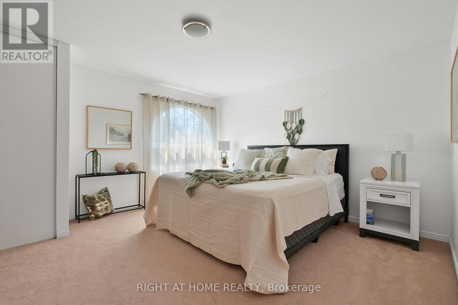 85 Thornbury Crescent, Ottawa, Ontario  K2G 6C4 - Photo 16 - X12314354