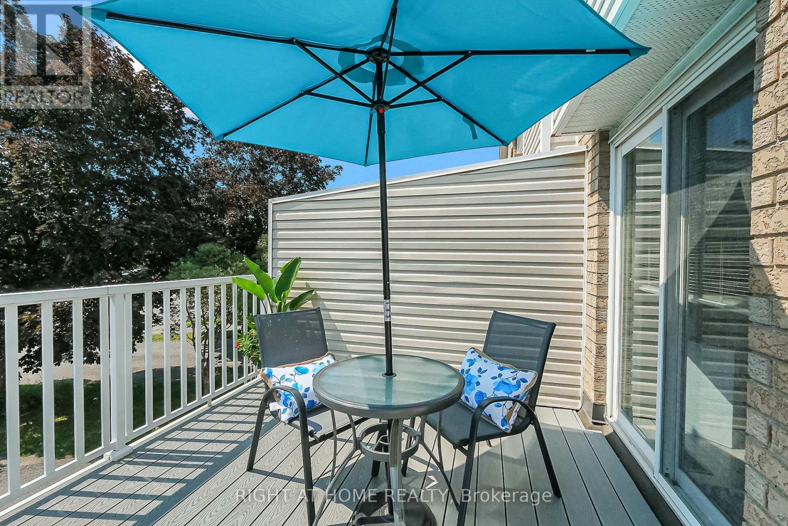 85 Thornbury Crescent, Ottawa, Ontario  K2G 6C4 - Photo 3 - X12314354