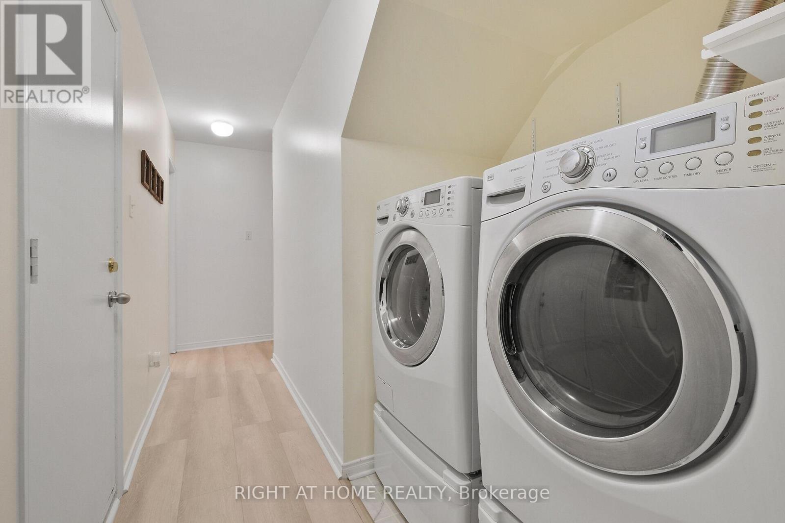 85 Thornbury Crescent, Ottawa, Ontario  K2G 6C4 - Photo 19 - X12314354