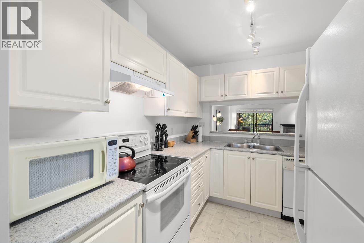 404 102 Begin Street, Coquitlam, British Columbia  V3K 4V2 - Photo 5 - R3048805