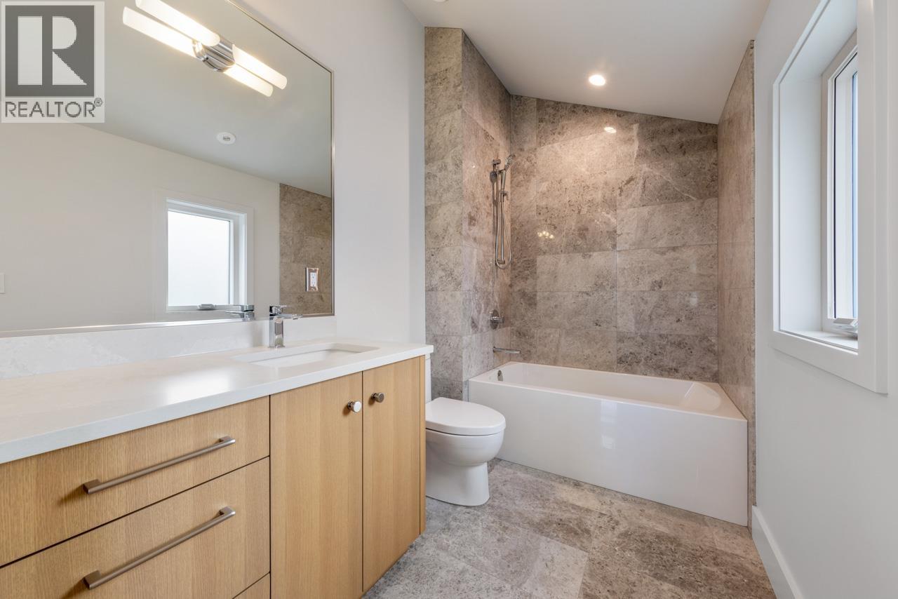 1136 E 26th Avenue, Vancouver, British Columbia  V5V 2J7 - Photo 10 - R3048822