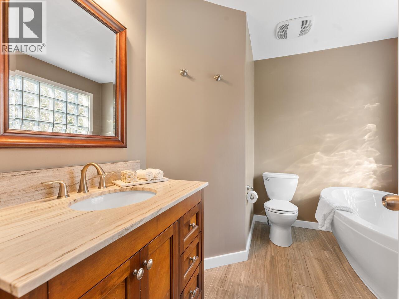11 5400 Patterson Avenue, Burnaby, British Columbia  V5H 2M5 - Photo 12 - R3048835