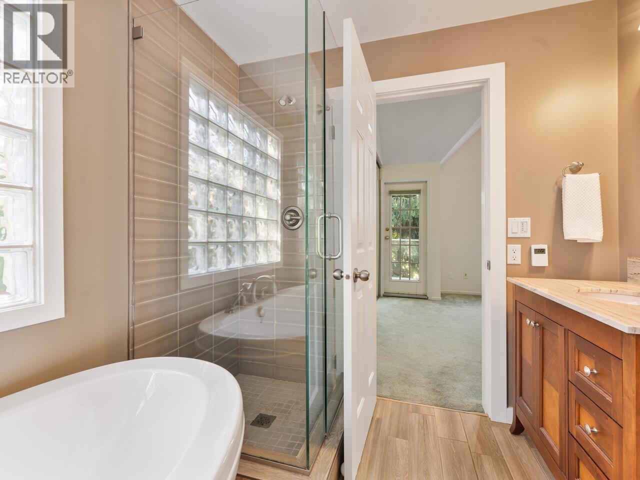 11 5400 Patterson Avenue, Burnaby, British Columbia  V5H 2M5 - Photo 13 - R3048835