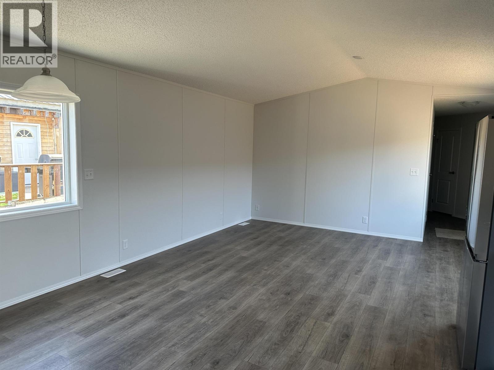 10355 101 Street, Taylor, British Columbia  V0C 2K0 - Photo 11 - R3048794