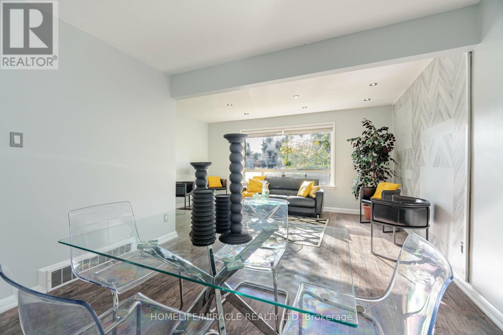 98 Nelson Street, Toronto (Woburn), Ontario  M1J 2V5 - Photo 10 - E12408050