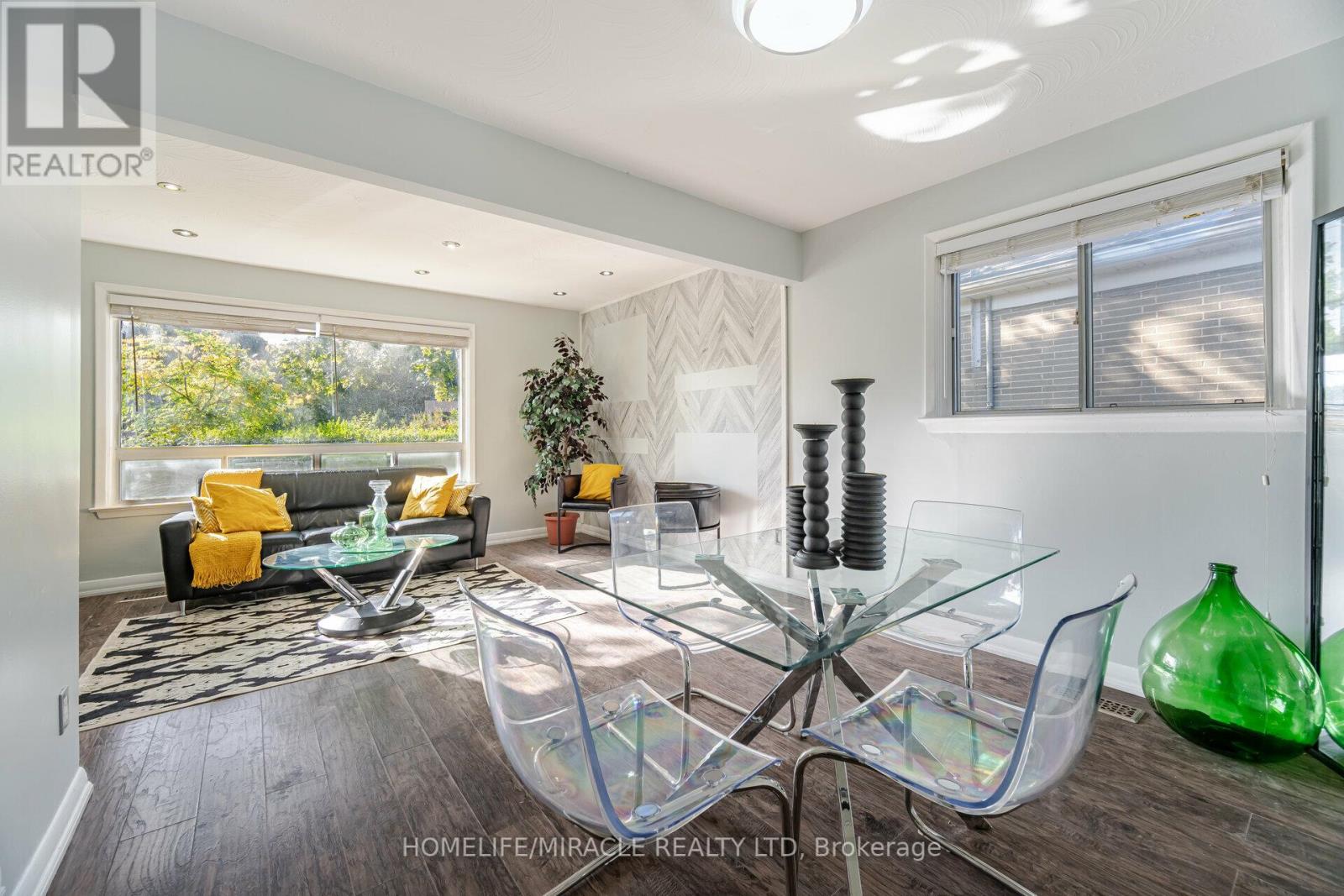 98 Nelson Street, Toronto (Woburn), Ontario  M1J 2V5 - Photo 11 - E12408050