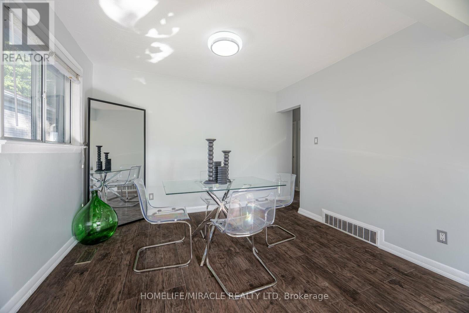 98 Nelson Street, Toronto (Woburn), Ontario  M1J 2V5 - Photo 12 - E12408050