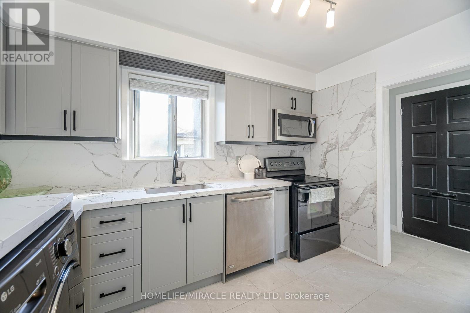 98 Nelson Street, Toronto (Woburn), Ontario  M1J 2V5 - Photo 13 - E12408050