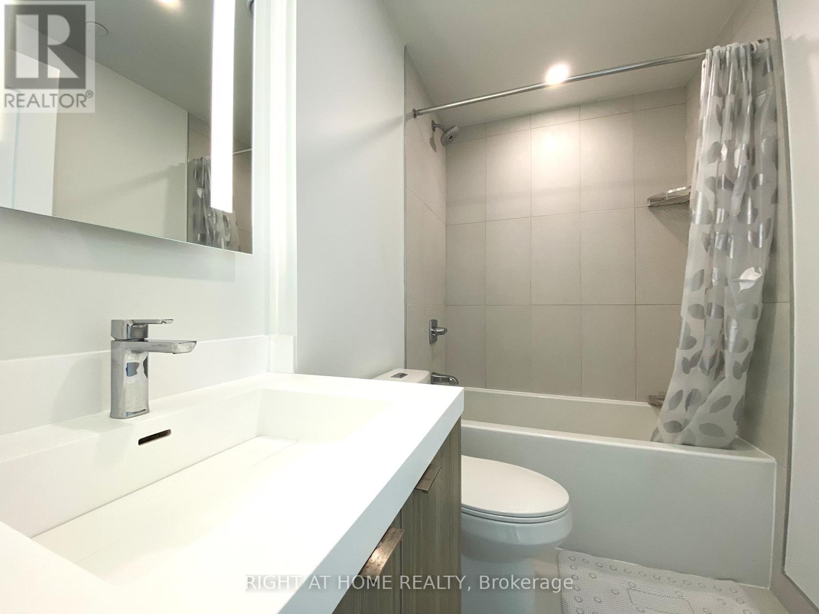 2901 - 30 Inn On The Park Drive, Toronto (Banbury-Don Mills), Ontario  M3C 0P7 - Photo 25 - C12387369