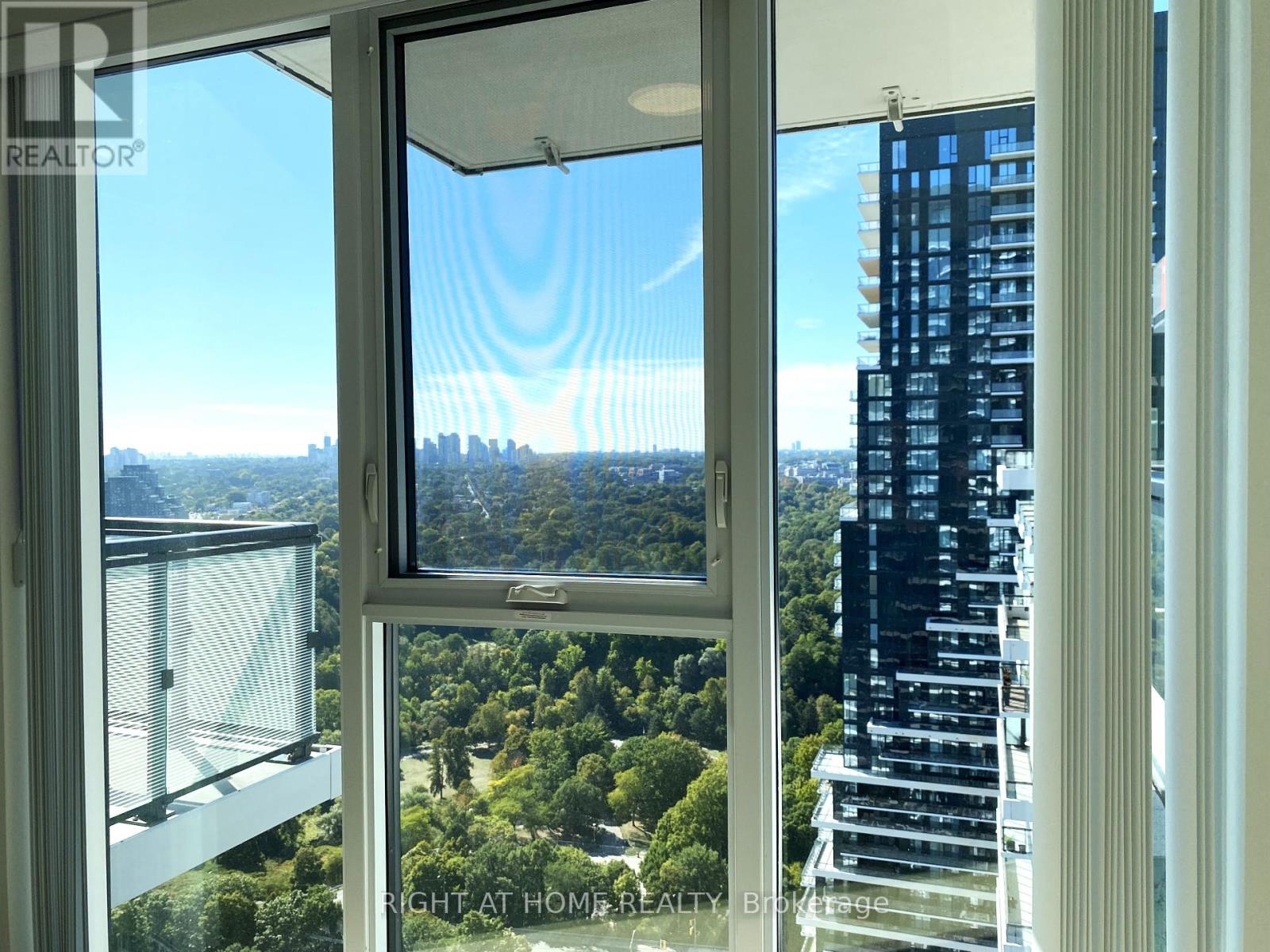 2901 - 30 Inn On The Park Drive, Toronto (Banbury-Don Mills), Ontario  M3C 0P7 - Photo 23 - C12387369