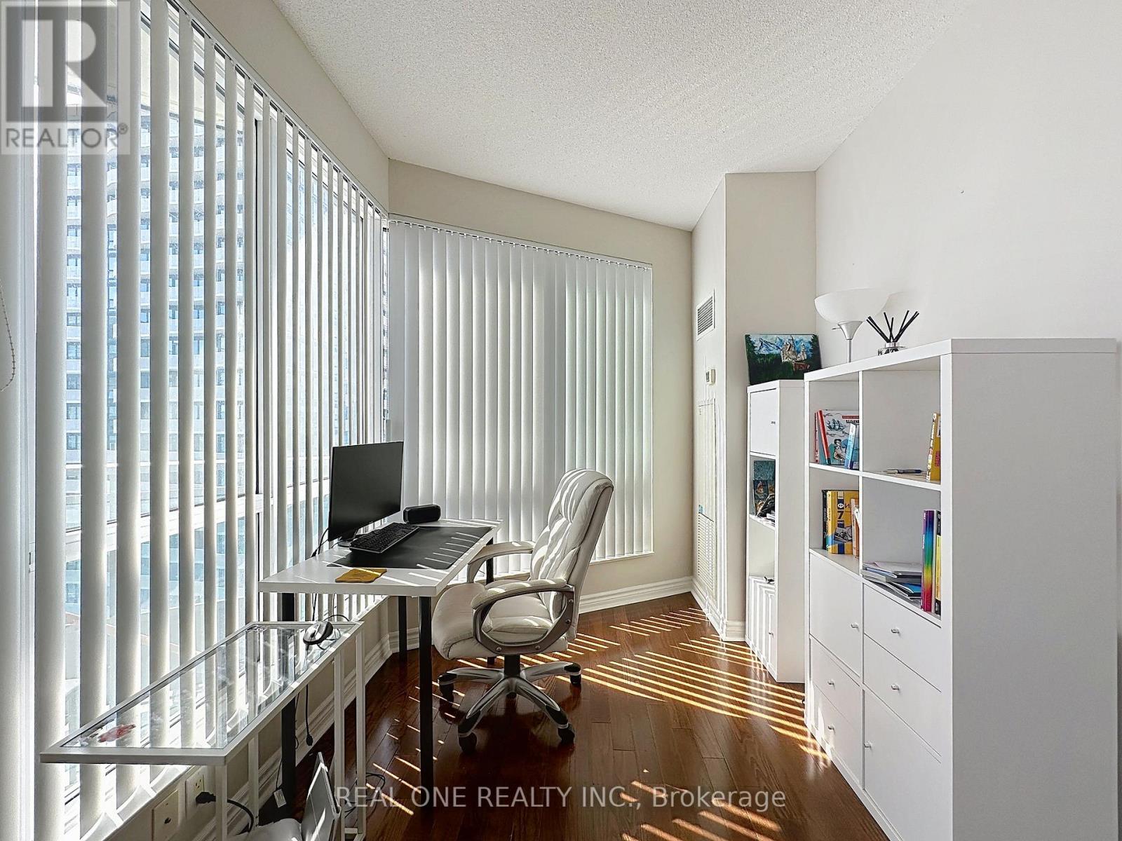 2205 - 18 Holmes Avenue, Toronto, Ontario  M2N 0E1 - Photo 9 - C12407361