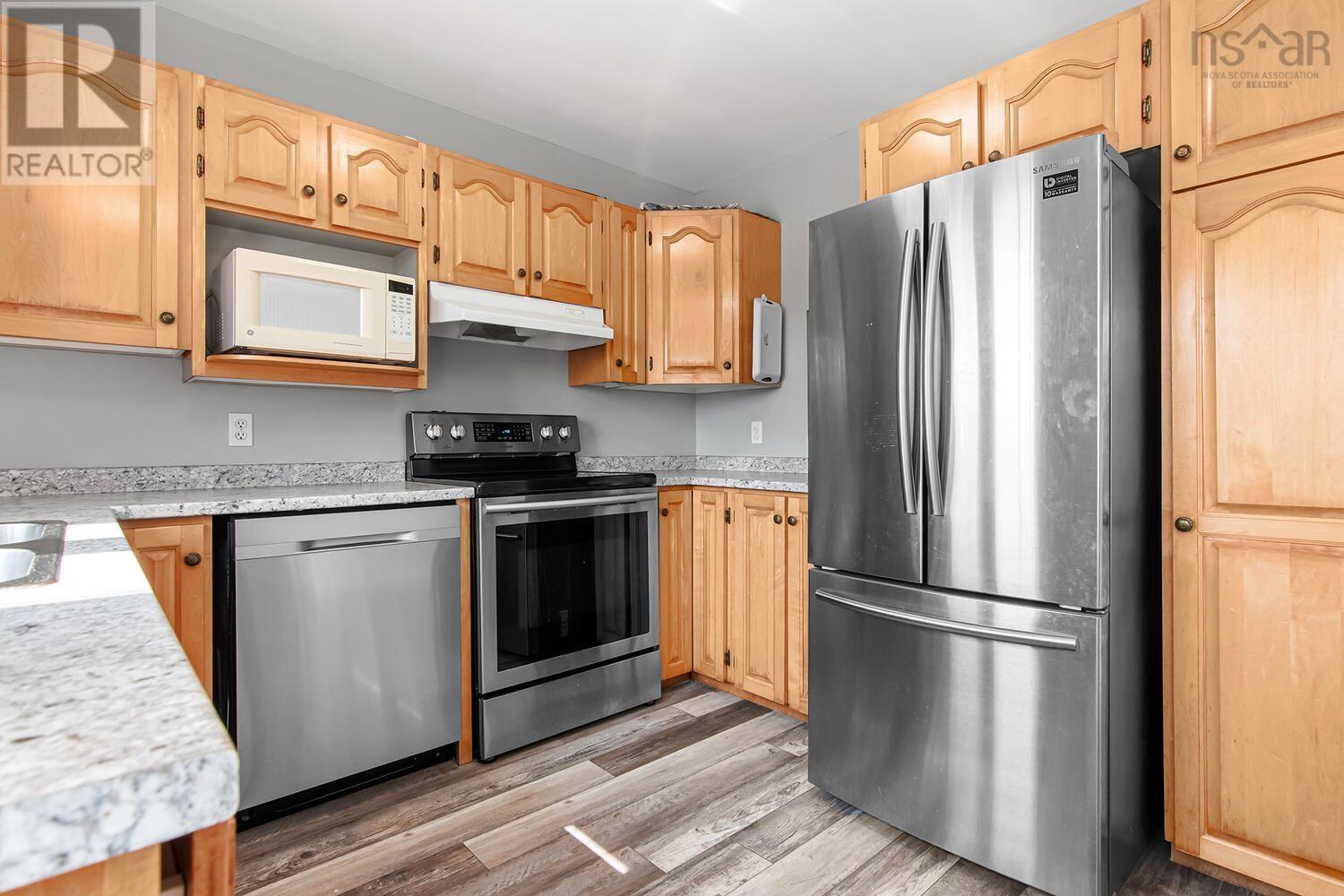Property at 37 Oakvale Court image 5