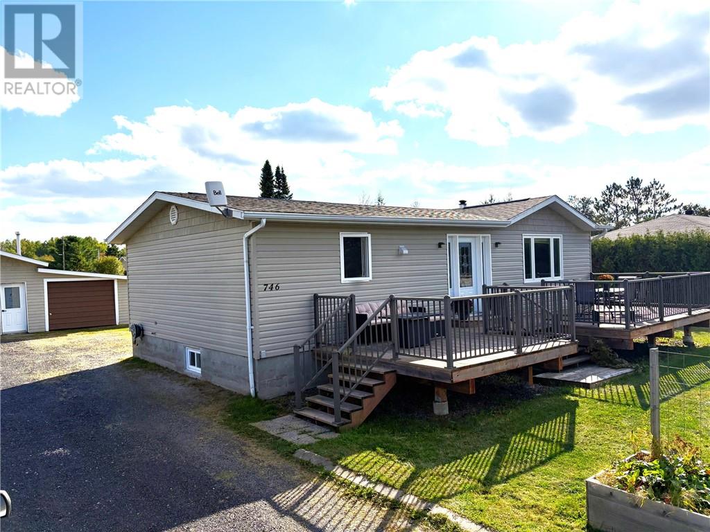 746 Hwy 64, Alban, Ontario  P0M 1A0 - Photo 2 - 2124748