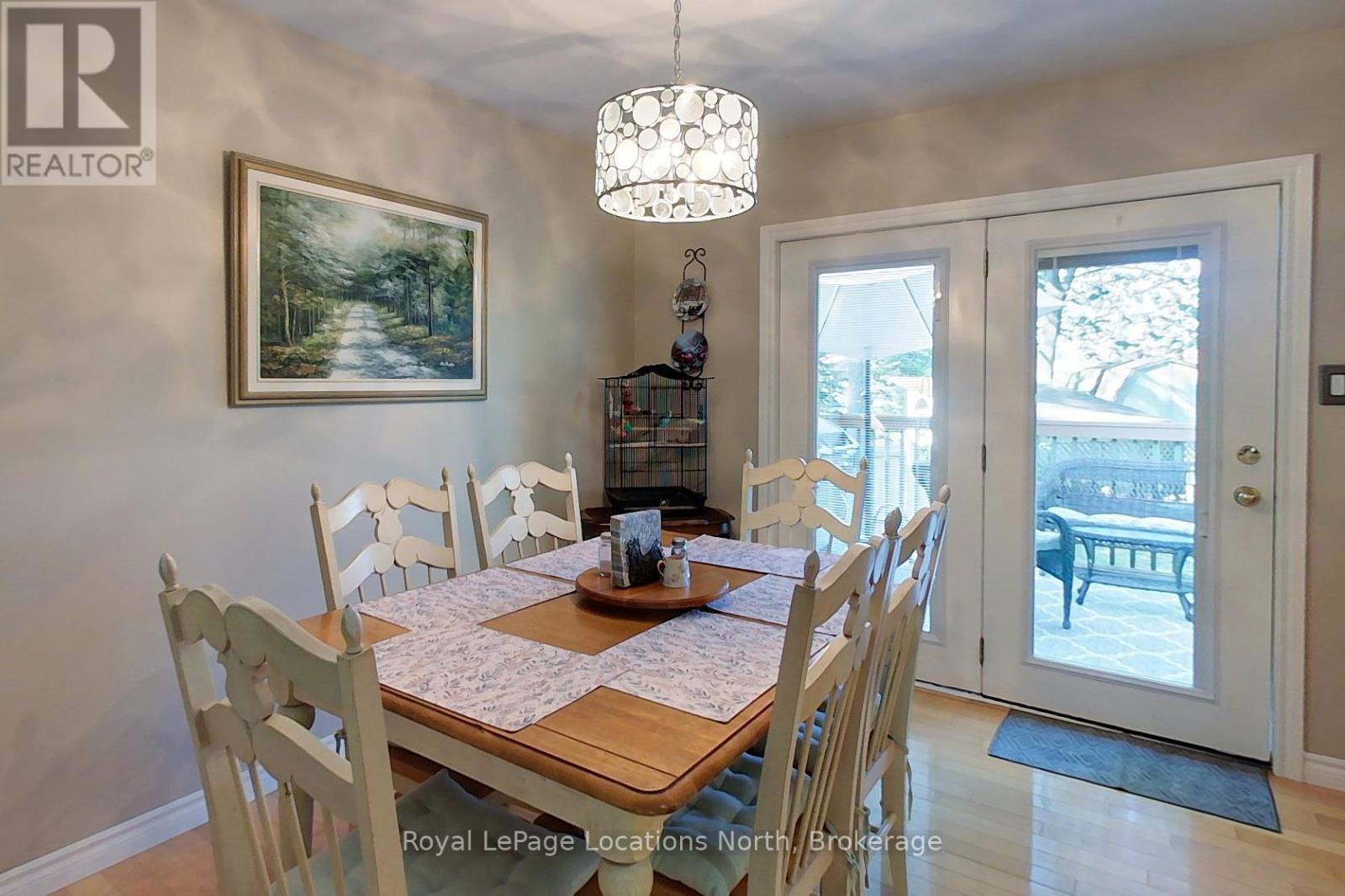 94 Oxbow Park Drive, Wasaga Beach, Ontario  L9Z 2V8 - Photo 17 - S12407691