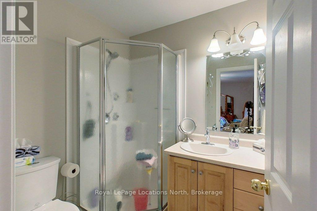 94 Oxbow Park Drive, Wasaga Beach, Ontario  L9Z 2V8 - Photo 32 - S12407691