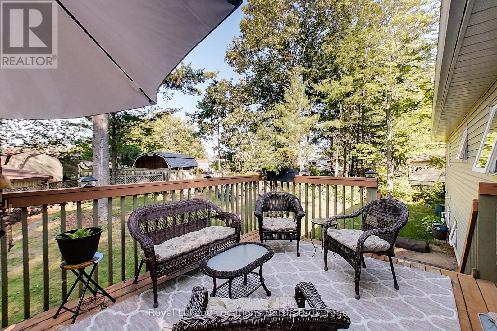 94 Oxbow Park Drive, Wasaga Beach, Ontario  L9Z 2V8 - Photo 8 - S12407691