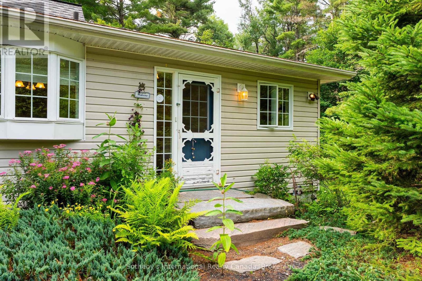 176 Ripple & Palette Lake Road, Huntsville, Ontario  P1H 2J4 - Photo 5 - X12408114