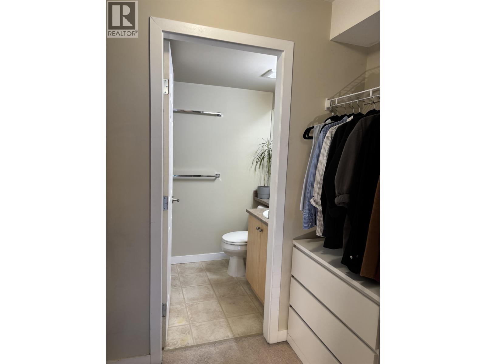 2210 244 Sherbrooke Street, New Westminster, British Columbia  V3L 0A3 - Photo 9 - R3048815