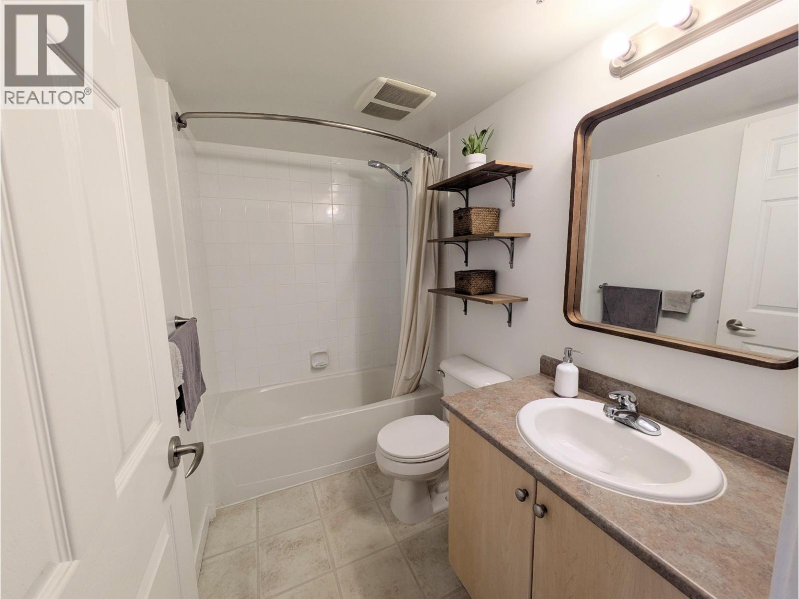 2210 244 Sherbrooke Street, New Westminster, British Columbia  V3L 0A3 - Photo 15 - R3048815